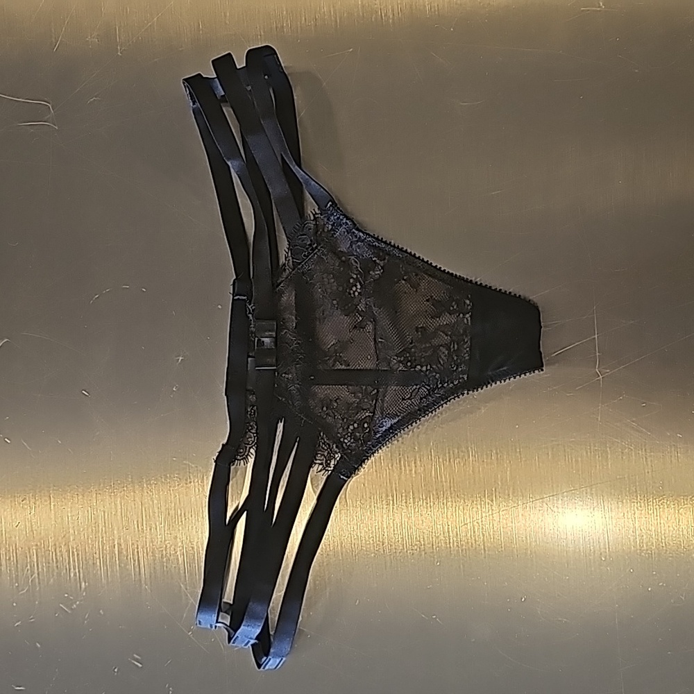 Victoria's Secret sexy black lace strappy thong